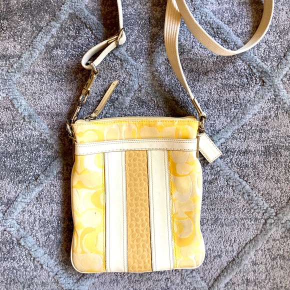 Coach Handbags - Coach Handbag